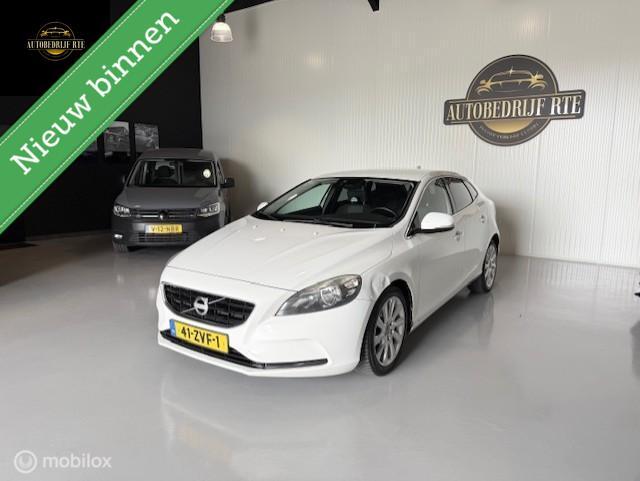 Volvo V40 1.6 D2 Momentum, Auto's, Volvo, Bedrijf, Te koop, V40, ABS, Achteruitrijcamera, Adaptive Cruise Control, Airbags, Airconditioning