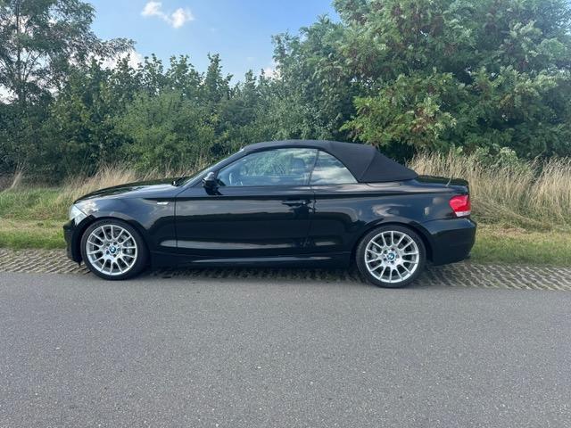 BMW 1-Serie (e87) 3.0 135I CABRIO AUT, Auto's, BMW, Euro 5, Gebruikt, Zwart, Cabriolet