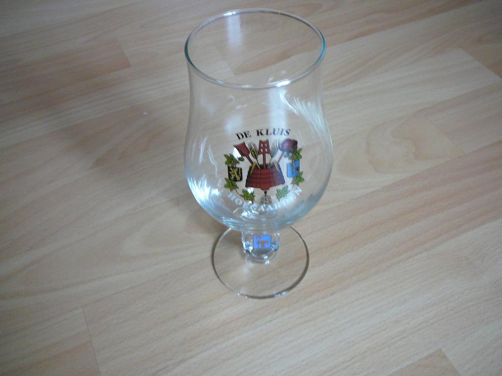Bierglas hoegaarden de kluis, Ophalen of Verzenden, Zo goed als nieuw, Glas of Glazen, Overige merken