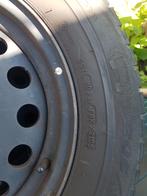 Winterbanden 205/65/R15 (Michelin en Goodyear), Auto-onderdelen, Banden en Velgen, Ophalen, Gebruikt, 15 inch, Band(en)