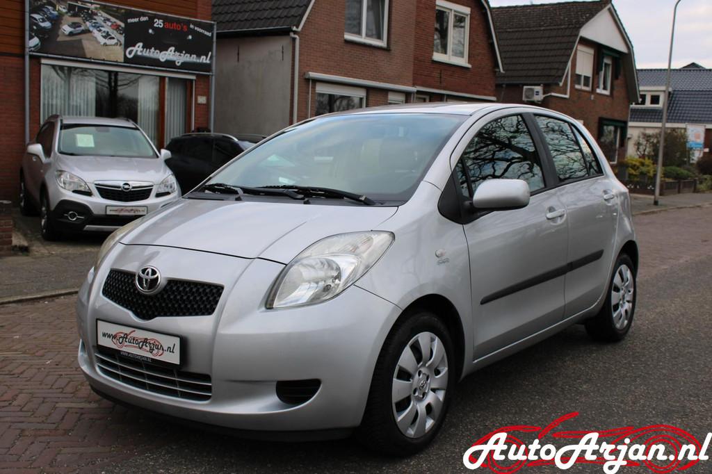 Toyota Yaris 1.3 VVTi Sol MMT, Auto's, Stof, 750 kg, 4 cilinders, Bedrijf
