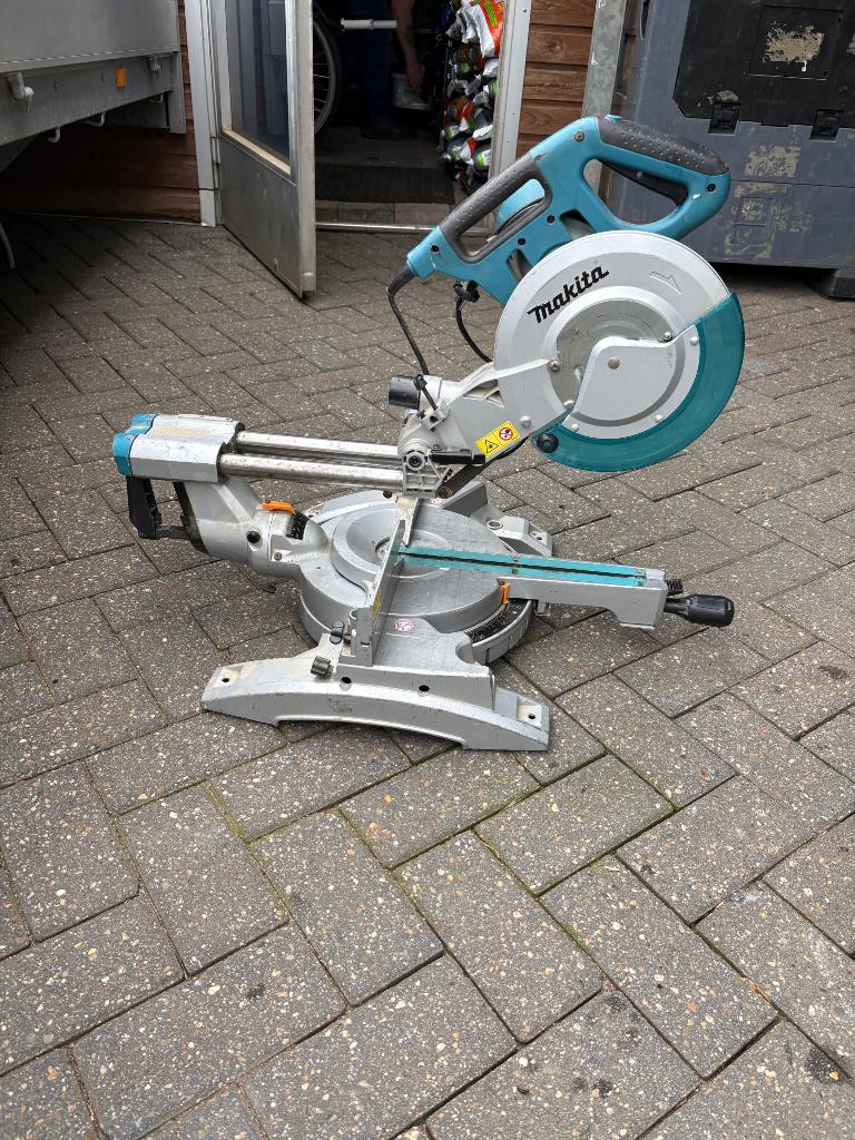 Te koop makitta afkortzaag, Gebruikt, Ophalen of Verzenden, Makita, Afkortzaag