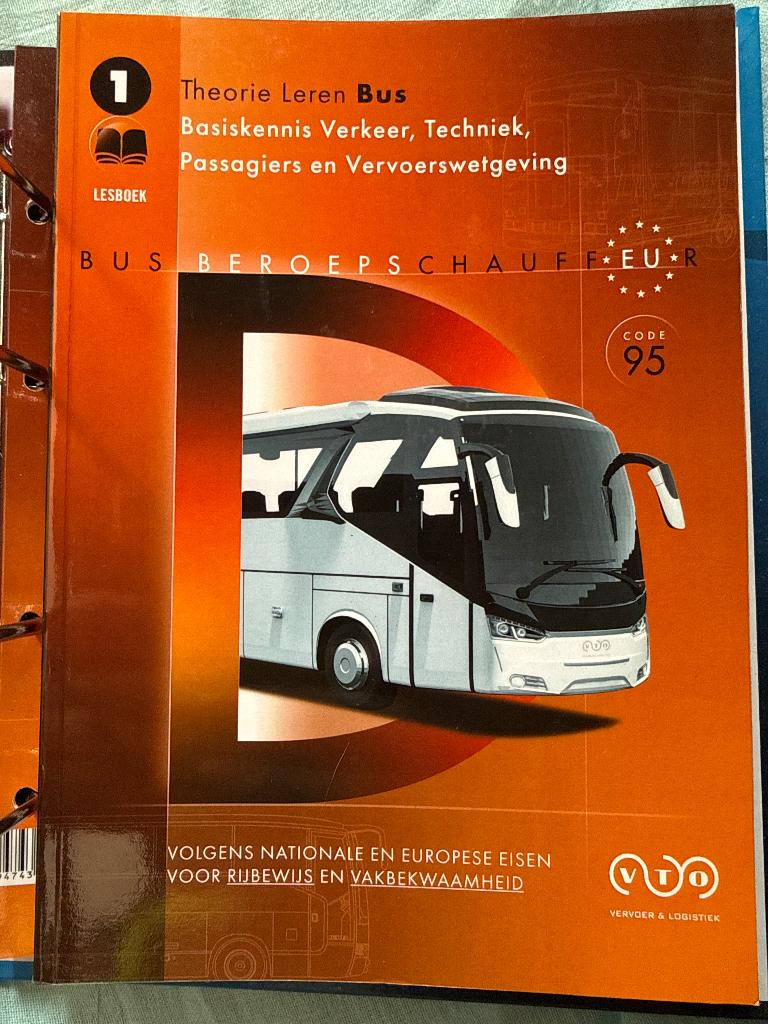 D RIJBEWIJS THEORIE BOEKEN, Niet van toepassing, Ophalen of Verzenden, Alpha, ExamenOverzicht