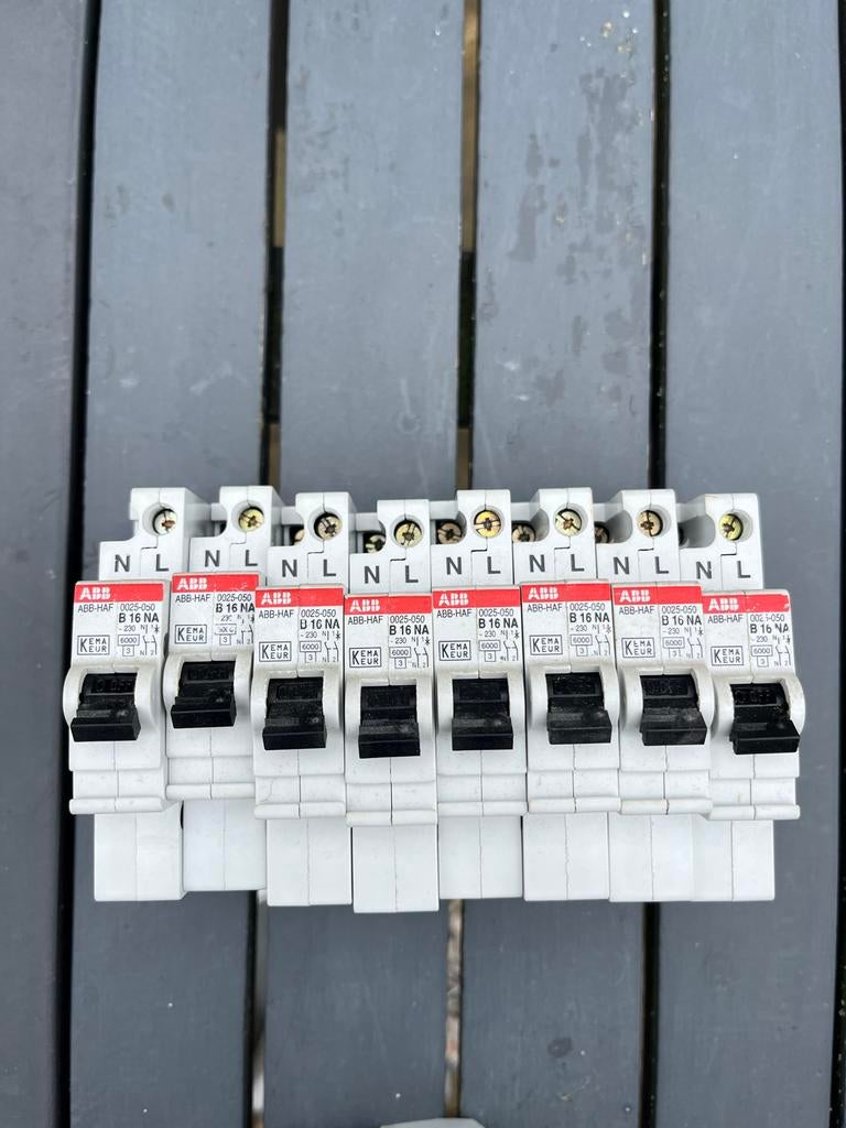 8 stuks ABB HAG B16 automaten, Ophalen, Gebruikt, Overige typen