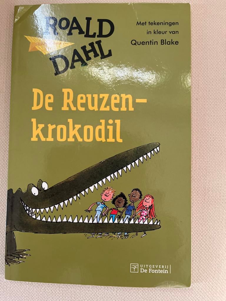 De Reuzenkrokodil - Roald Dahl (Met tekeningen), Ophalen of Verzenden, Zo goed als nieuw, Fictie algemeen