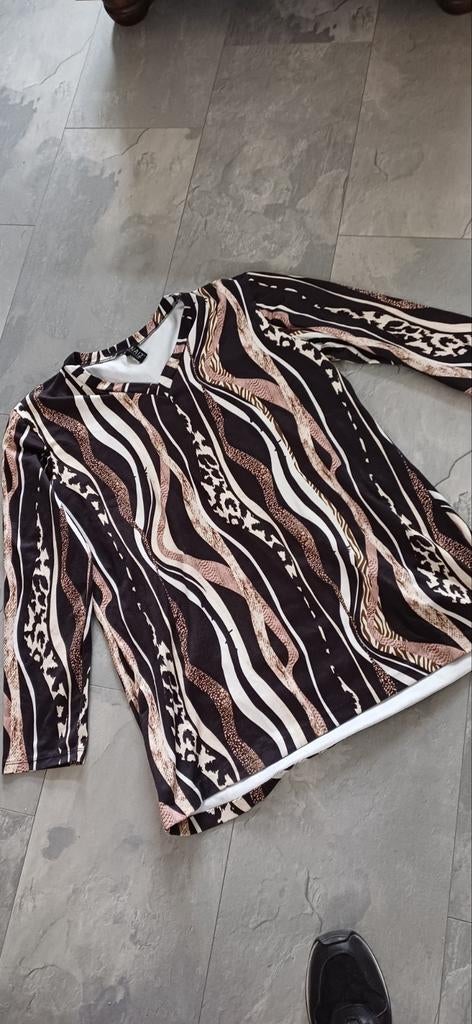 Tka bijna nieuw shirt van naiz maat 46 van oksel naar 56 cm, Zwart, Maat 46/48 (XL) of groter, Ophalen of Verzenden, Zo goed als nieuw