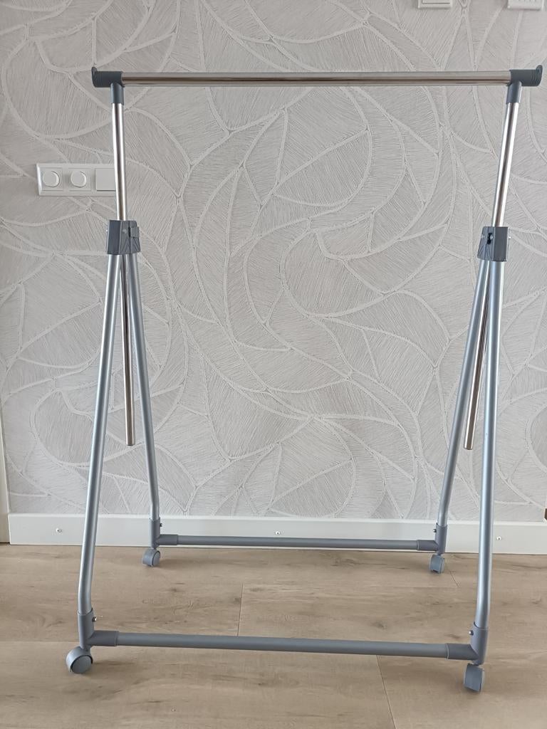 Verstelbaar kledingrek met wielen, Ophalen, Met wielen, Zo goed als nieuw