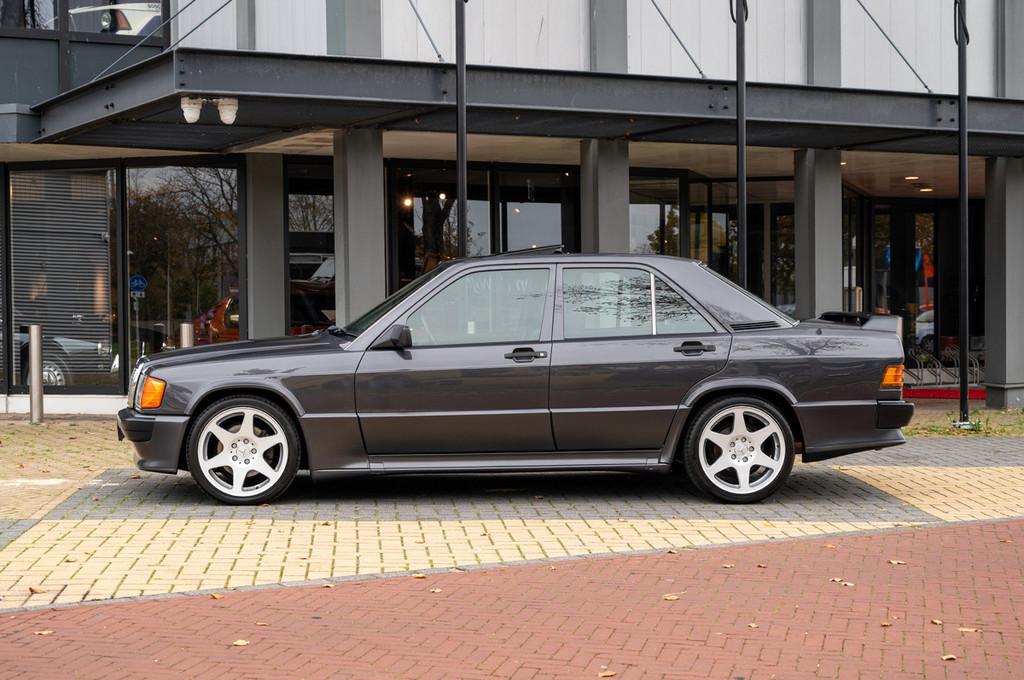Mercedes-Benz 190 E 2.5-16 (bj 1990, automaat), 4 stoelen, Bedrijf, Sedan, Lederen bekleding
