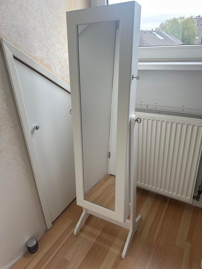 Witte passpiegel met sieradenopslag, Ophalen, Minder dan 50 cm, Gebruikt, 150 tot 200 cm