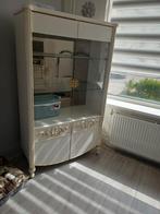Istikbal vitrine kast, Zo goed als nieuw, 150 tot 200 cm, 25 tot 50 cm, 50 tot 100 cm