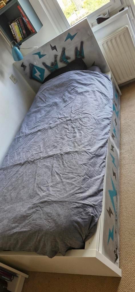 Ikea eenpersoonsbed met lades, Huis en Inrichting, Slaapkamer | Bedden, Ophalen, Gebruikt, 90 cm, Eenpersoons