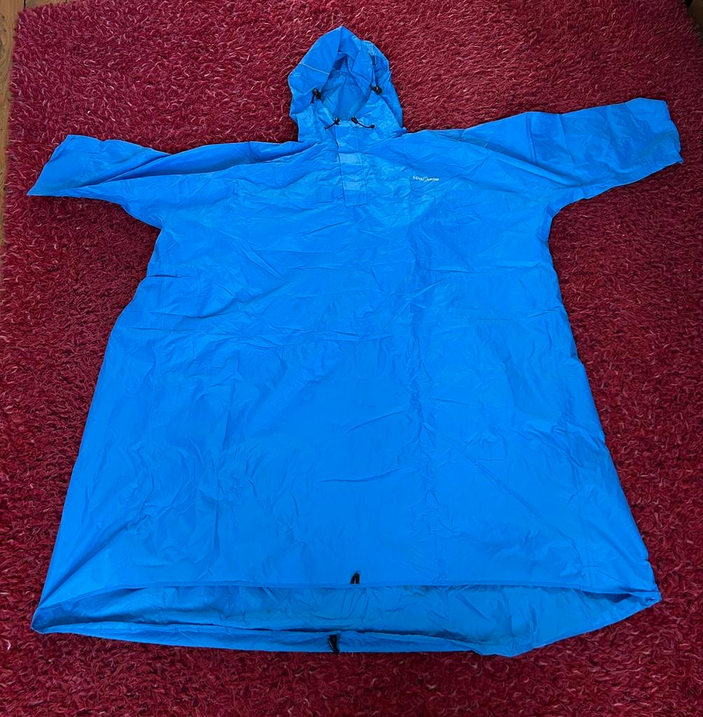 Poncho blauw - LowLand - geschikt voor rugzak M, Ophalen of Verzenden, Zo goed als nieuw
