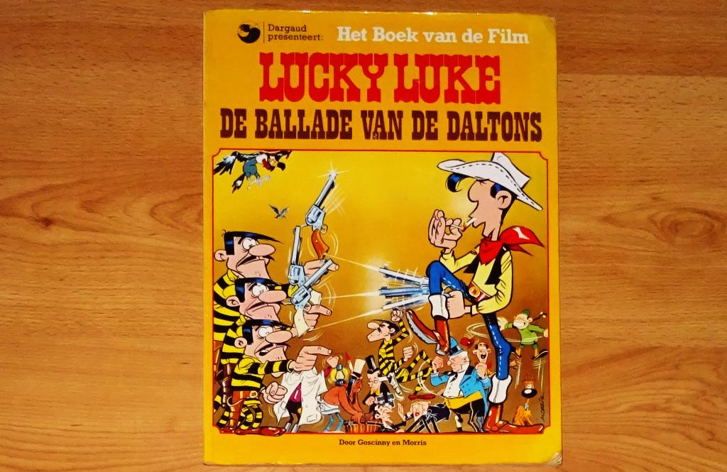 Lucky Luke het boek van de film de ballade van de Daltons, Boeken, Eén stripboek, Ophalen of Verzenden, Gelezen