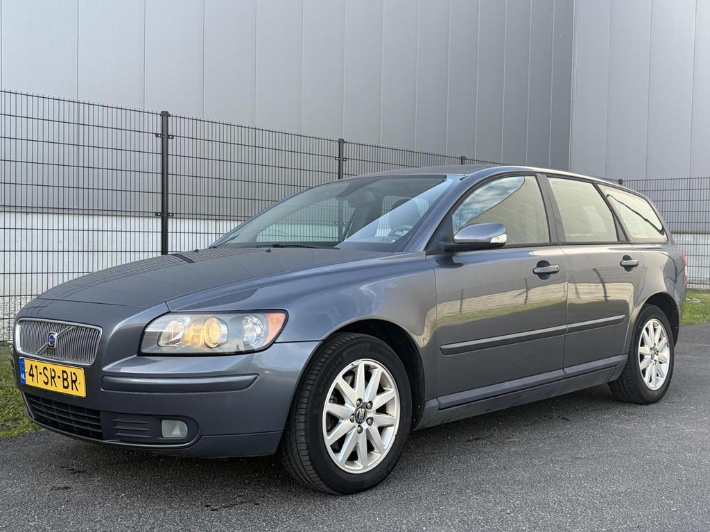 Volvo V50 2.4 Momentum | TREKHAAK | 5-CILINDER, Auto's, Volvo, Gebruikt, Zwart, 700 kg, Leder en Stof