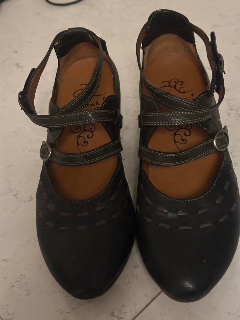 Mooie zo goed als nieuwe dames schoenen merk Think!, Ophalen of Verzenden, Zo goed als nieuw, Overige kleuren
