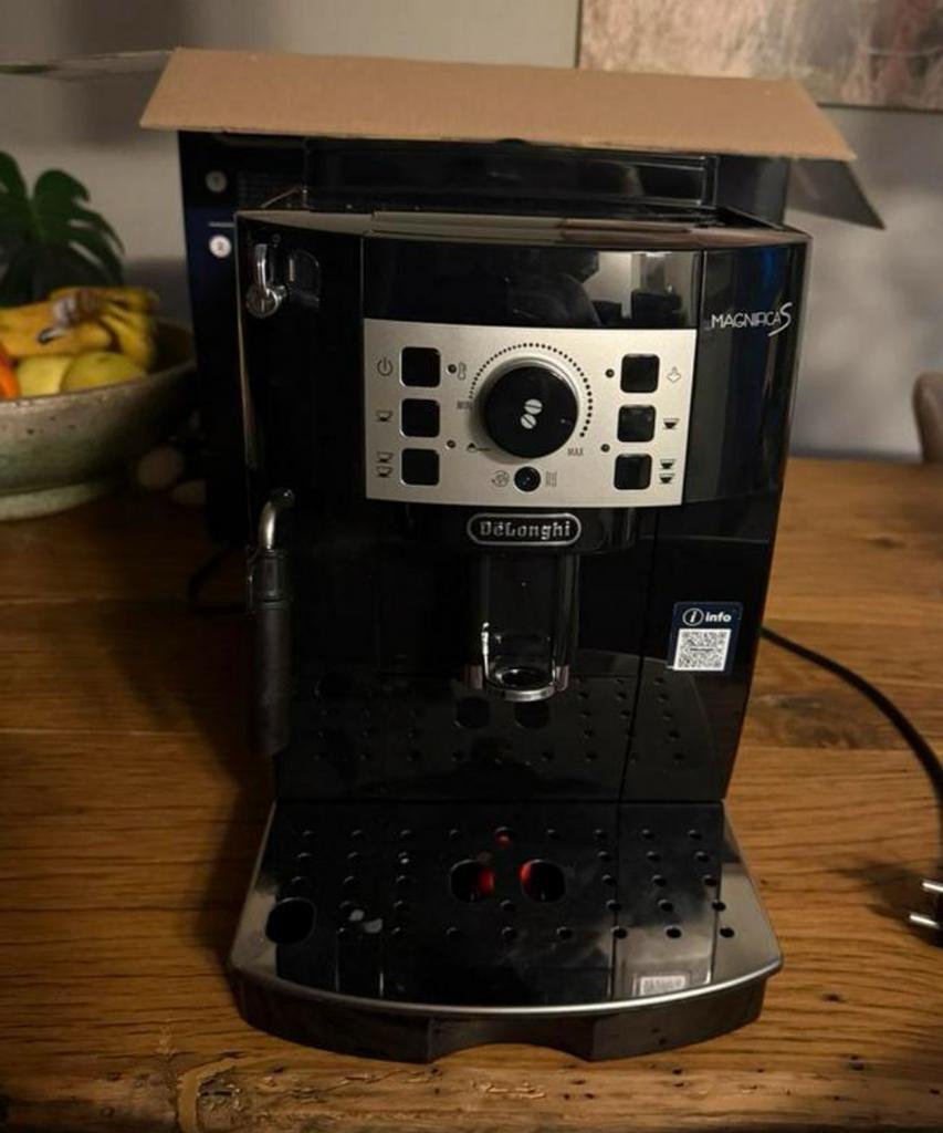 De'Longhi Magnifica S ECAM 21.117.B Koffiemachine, Afneembaar waterreservoir, Koffiemachine, Gemalen koffie, Ophalen of Verzenden