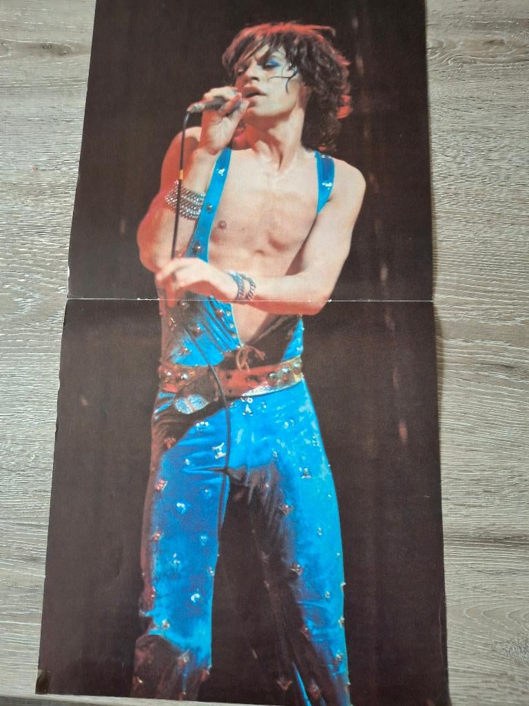 Poster Mick Jagger en op achterkant muziektekst 61 bij 31 cm, Verzamelen, Ophalen of Verzenden, Gebruikt, Poster, Artwork of Schilderij
