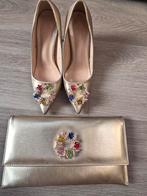 Gouden pumps met clutch, maat 38, Kleding | Dames, Schoenen, Pumps, Overige kleuren, Ophalen of Verzenden, Onbekend