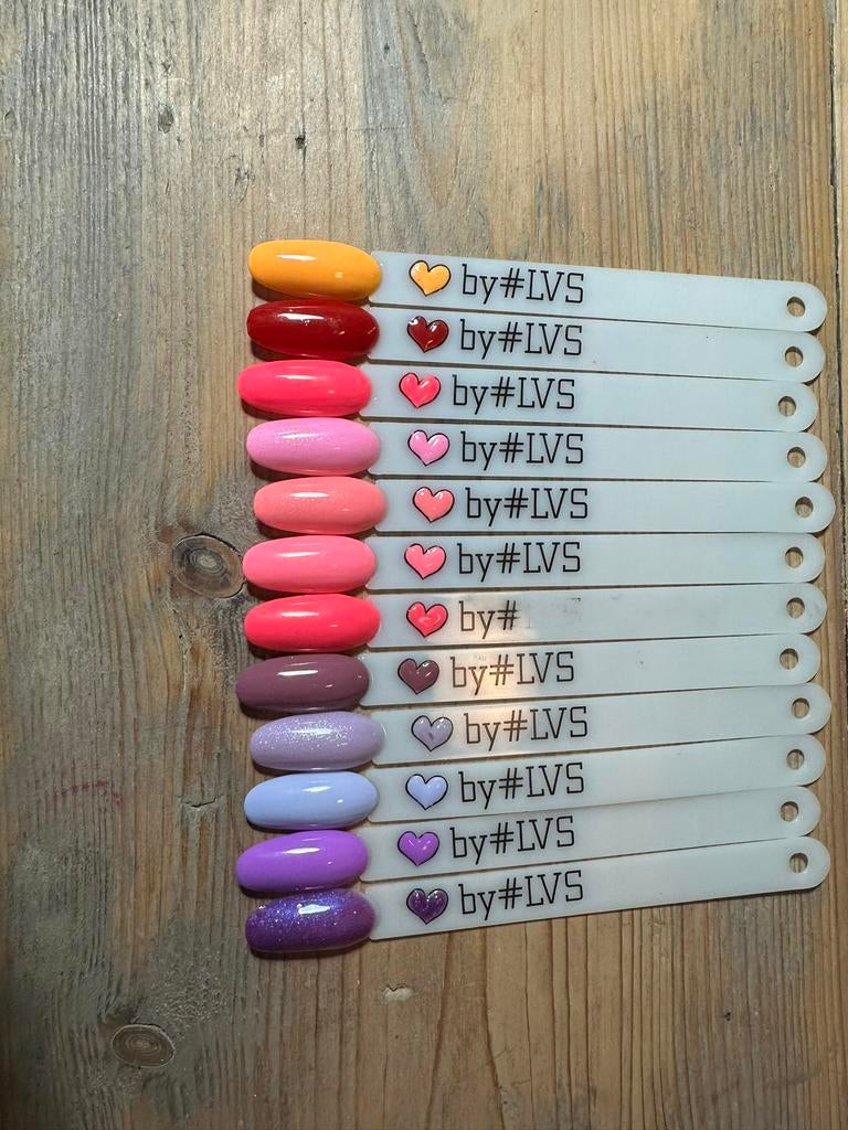Loveness gellak, Overige kleuren, Ophalen of Verzenden, Zo goed als nieuw, Handen en Nagels