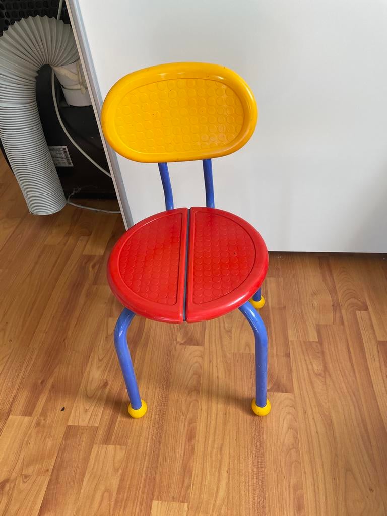 IKEA kinderstoel, model 'Puzzle’, Kinderen en Baby's, Kinderkamer | Tafels en Stoelen, Ophalen, Zo goed als nieuw, Stoel(en)