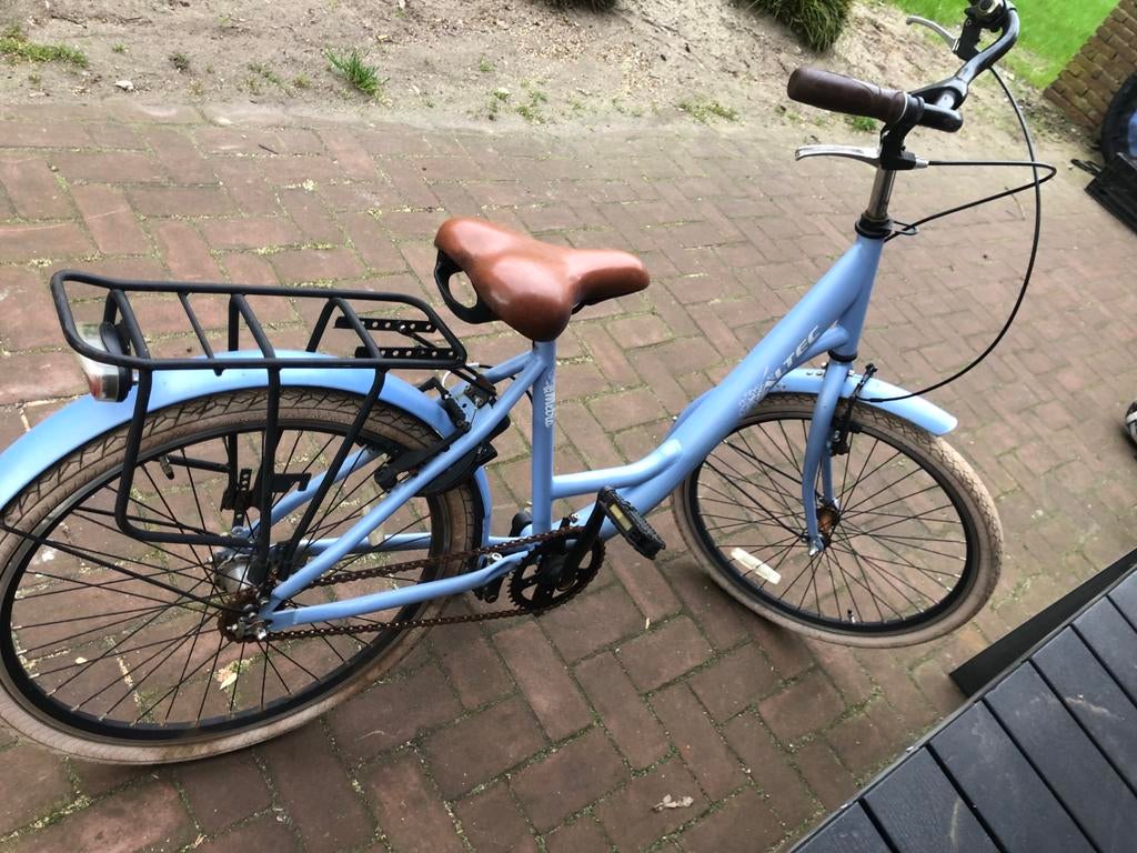 Gebruikte 24 inch meisjesfiets - Lichtblauw, Fietsen en Brommers, Fietsen | Meisjes, Ophalen, Gebruikt, 24 inch, Handrem