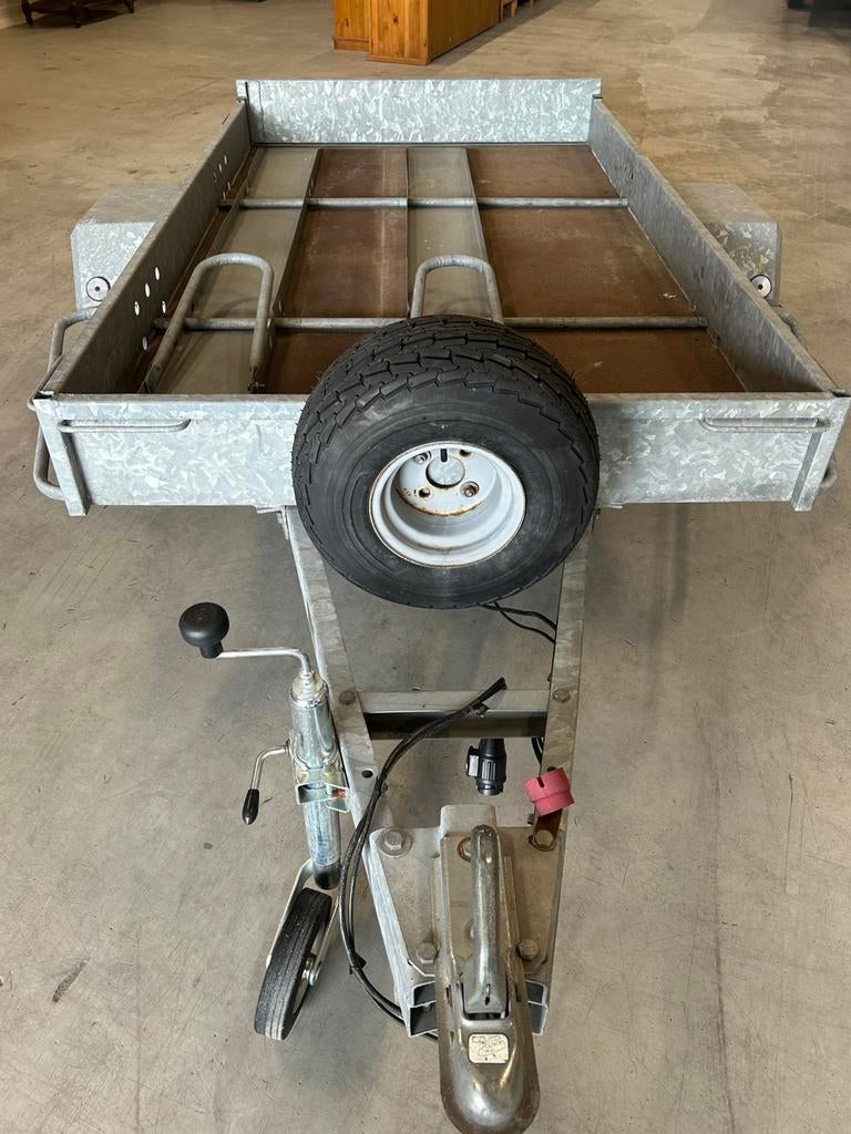 Motor trailer aanhanger, Ophalen, Zo goed als nieuw