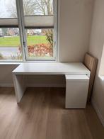 Mooi bureau ikea uitschuifbaar Malm, Ophalen, Zo goed als nieuw