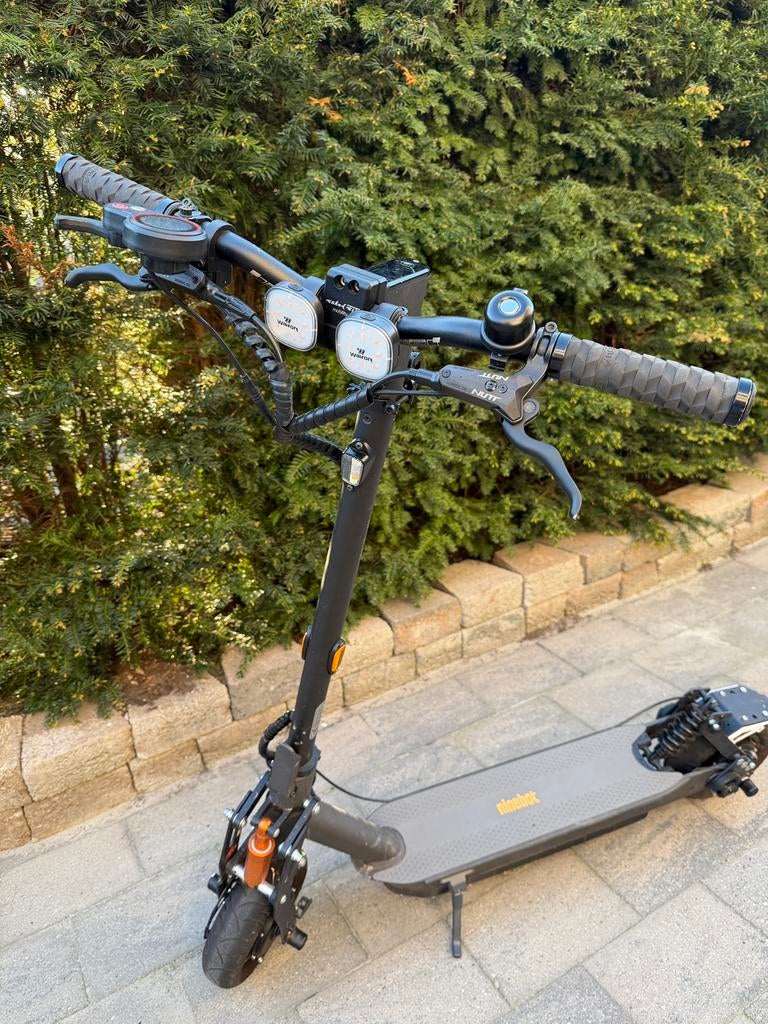 Segway ninebot max custom, Ophalen, Zo goed als nieuw, Elektrische step (E-scooter)