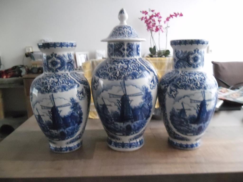 VASEN, Antiek en Kunst, Ophalen