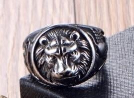 Leeuwenkop stalen heren ring, 20 of groter, IJzer of Staal, Heer, Nieuw