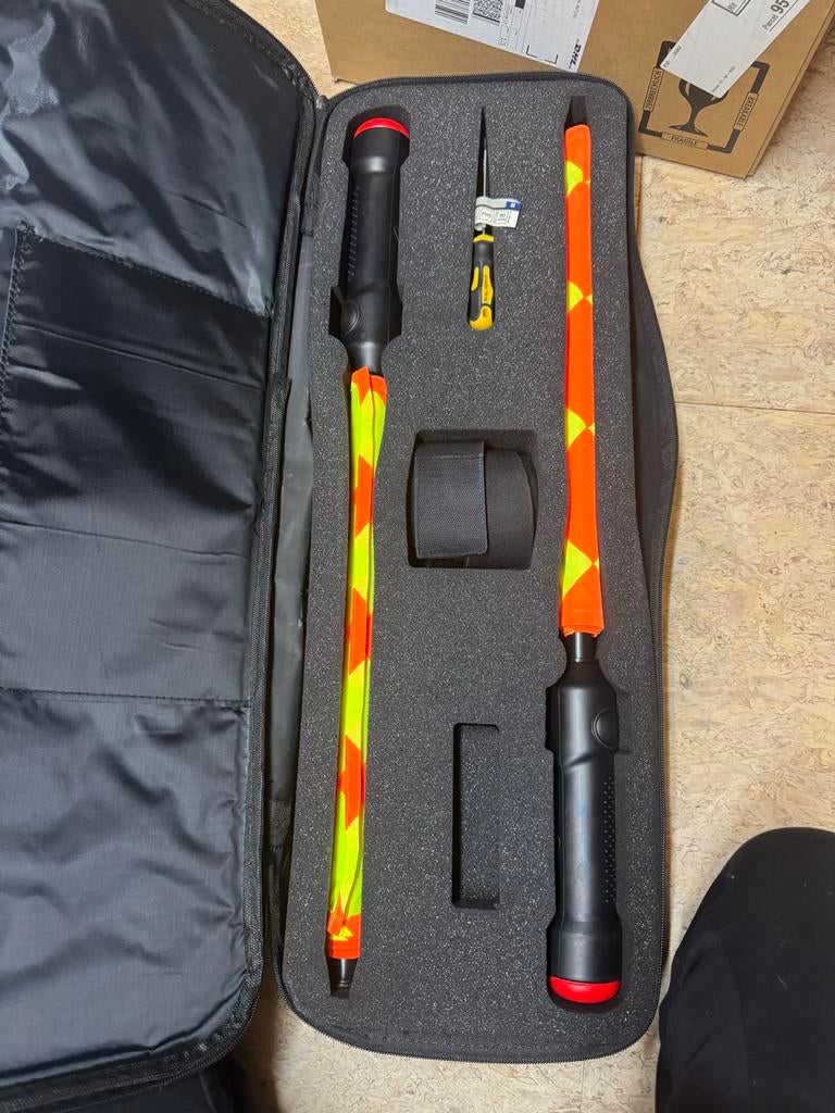 UMPR Piepvlaggen - set van 2, Ophalen, Zo goed als nieuw