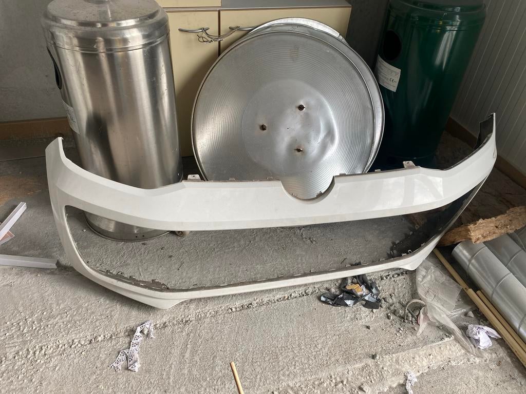 Bumper Volkswagen Up wit - lichte schade, Auto-onderdelen, Ophalen, Gebruikt, Bumper, Volkswagen