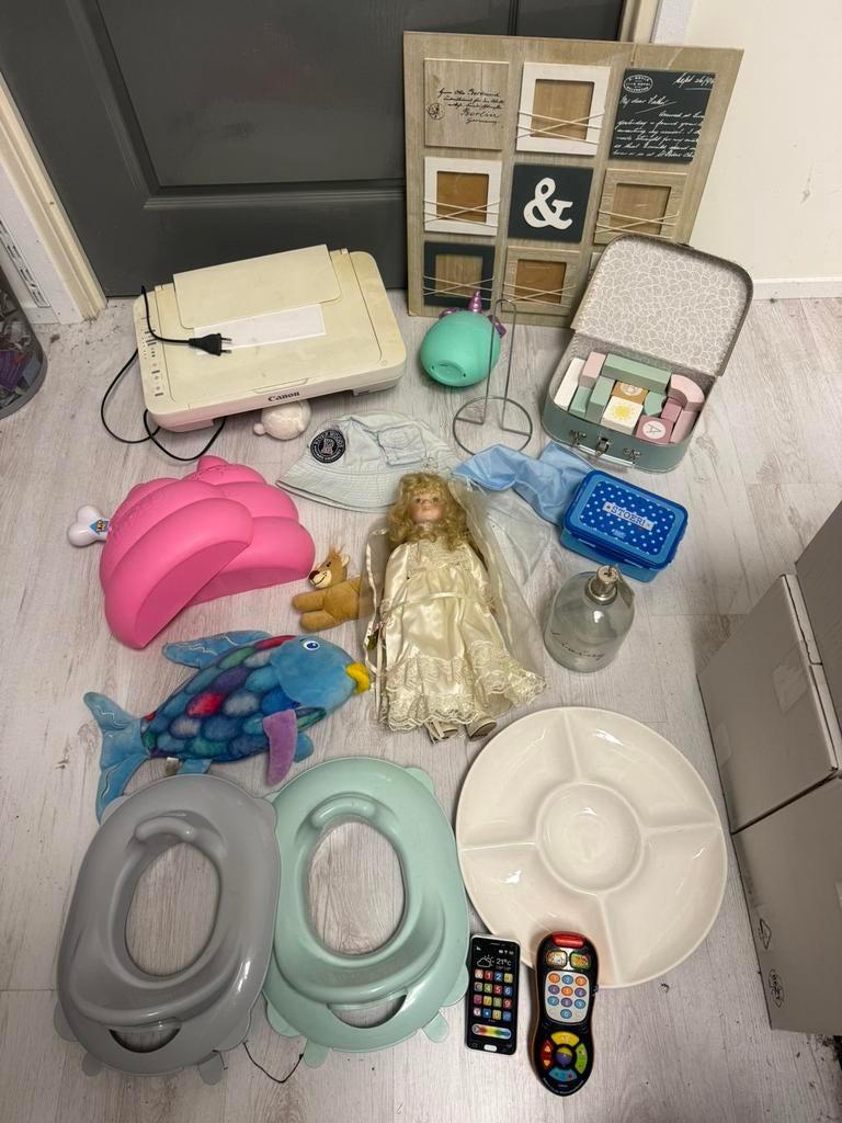 Partij / pakker rommelmarkt spullen gratis af te halen, Ophalen of Verzenden, Zo goed als nieuw