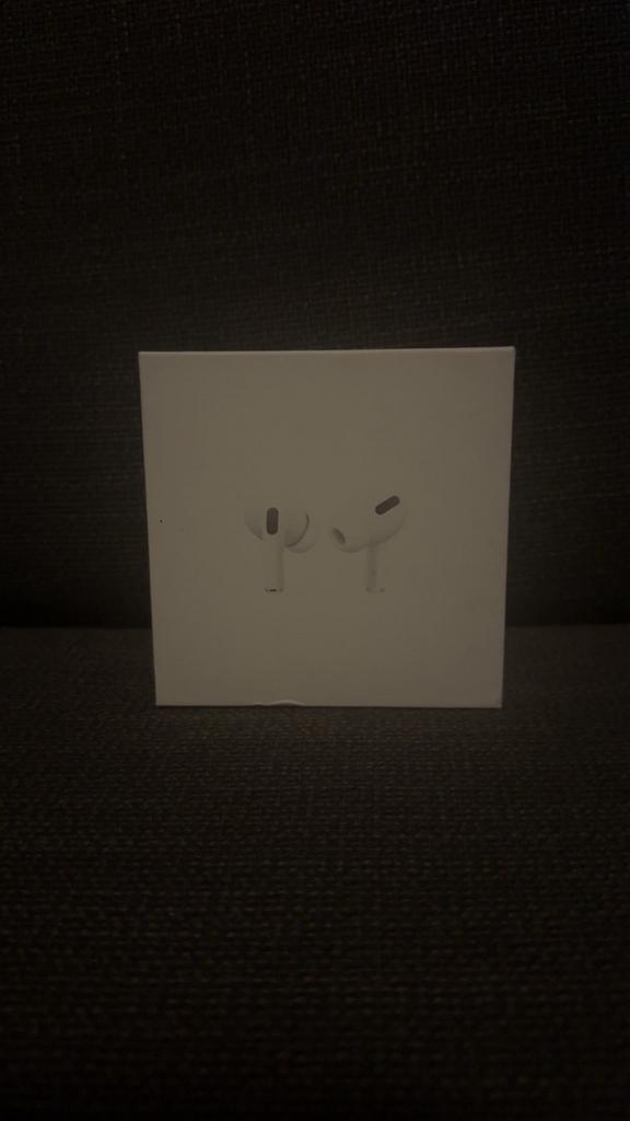 Airpods Pro, Ophalen of Verzenden, Zo goed als nieuw