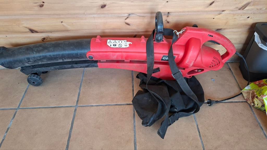 Bladblazer GBM, Tuin en Terras, Bladblazers, Ophalen of Verzenden, Gebruikt, Elektrisch