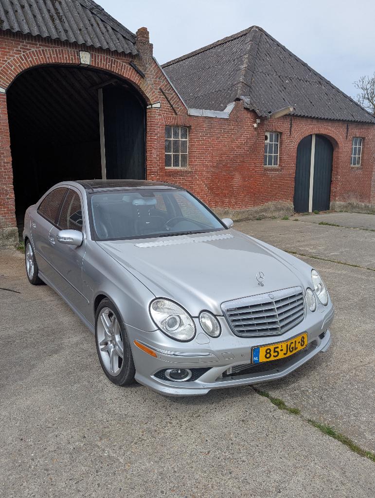 Mercedes-Benz E-Klasse 5.4 E55 AMG Sedan AUT 2003 Grijs, Automaat, Leder, Particulier, 111 €/maand