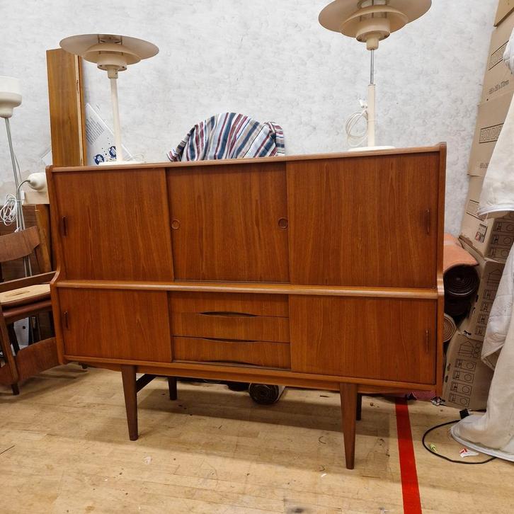 Vintage Teakhouten Dressoir met Schuifdeuren en Laden, Huis en Inrichting, Kasten | Buffetkasten, Ophalen