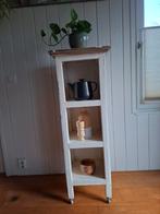 Bijzonder meubel op wieltjes zoekt liefdevol thuis, Ophalen, Met plank(en), Minder dan 50 cm, Gebruikt
