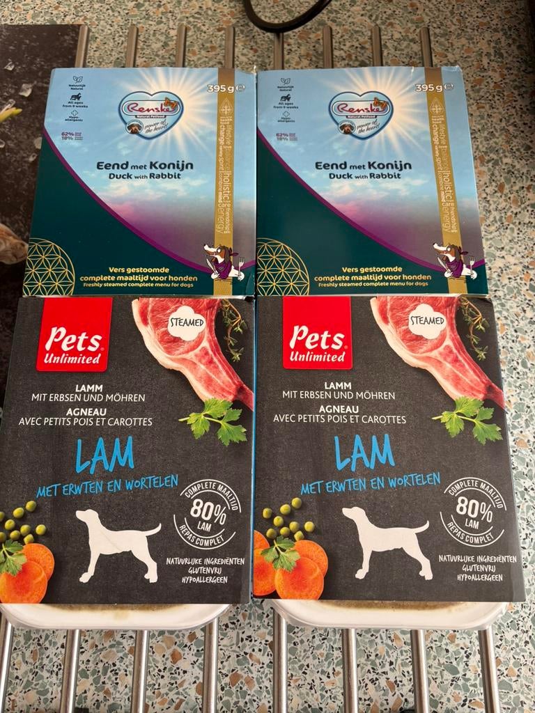 Hondenvoeding, Ophalen of Verzenden, Zo goed als nieuw, Muziek, Film of Tv