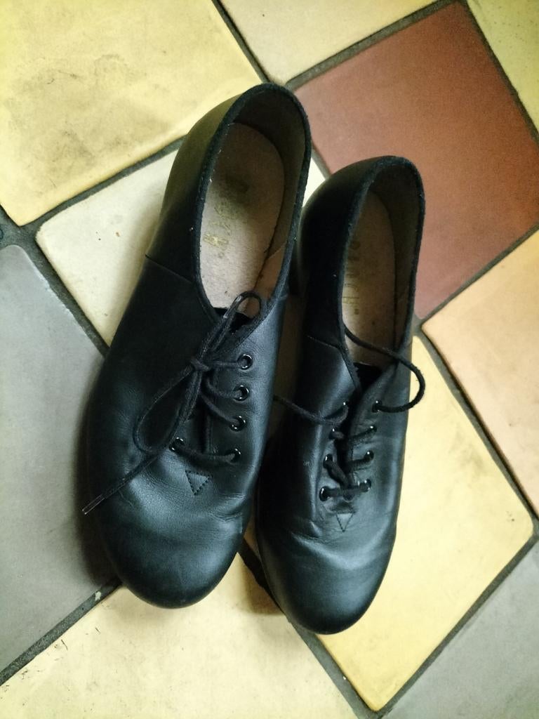 Tapdans schoenen, damesmaat 8,5 lijkt 39, Sport en Fitness, Dansen, Ophalen of Verzenden, Zo goed als nieuw, Schoenen