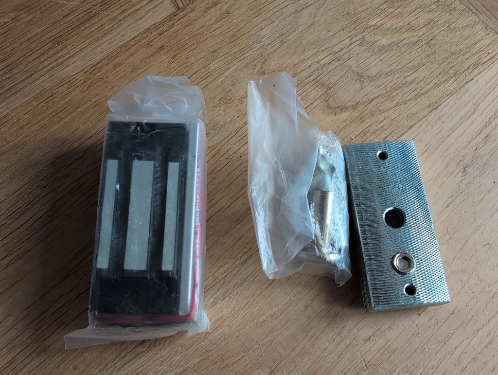 Elektromagneet 64Kg 12v, Ophalen of Verzenden, Nieuw, Overige materialen, Overige typen