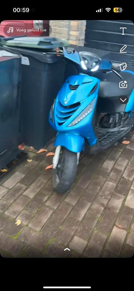 Zip 70 brom, Fietsen en Brommers, Scooters | Piaggio, Zo goed als nieuw, Zip, Benzine, Ophalen