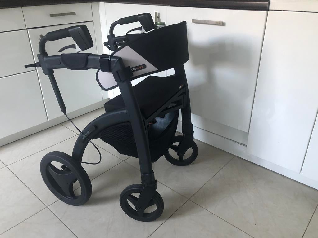 Rollz motion rollater met rugleuning, Diversen, Rollators, Ophalen of Verzenden, Zo goed als nieuw