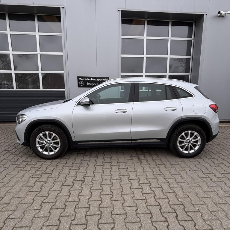 Mercedes-Benz GLA GLA 250 e (247.786) (bj 2022, automaat), Auto's, Mercedes-Benz, Automaat, 4 cilinders, Leder en Stof, Bedrijf