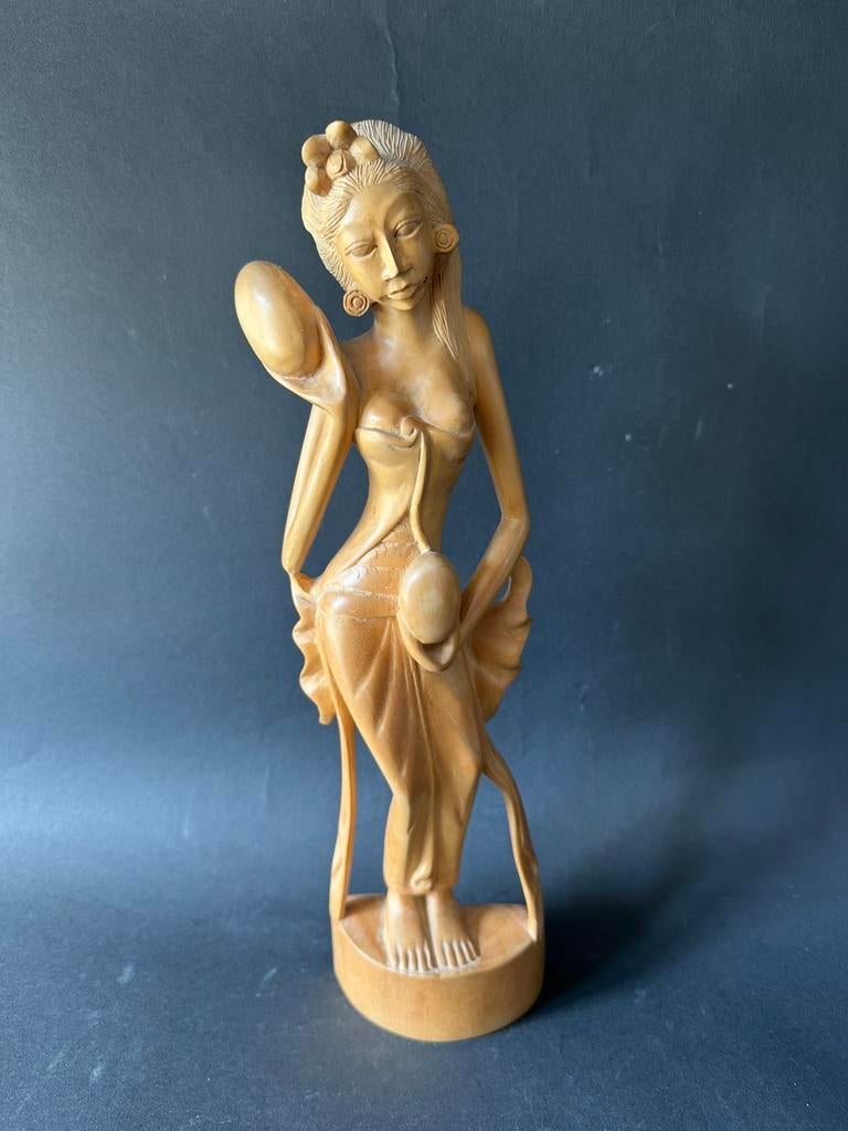 Balinese Dame met 2 Eieren 1950, Houtsnijwerk, Art deco, Ophalen of Verzenden, Handgemaakt