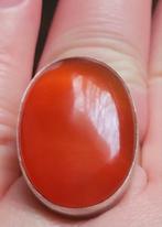 Mooie zilveren ring met grote carneool, in maat verstelbaar, Verzenden, Zo goed als nieuw, Met edelsteen, Dame