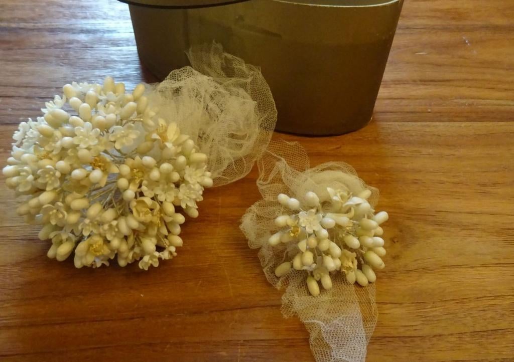 Antiek wasbloemen bruidsboeket., Antiek en Kunst, Ophalen of Verzenden, Dames