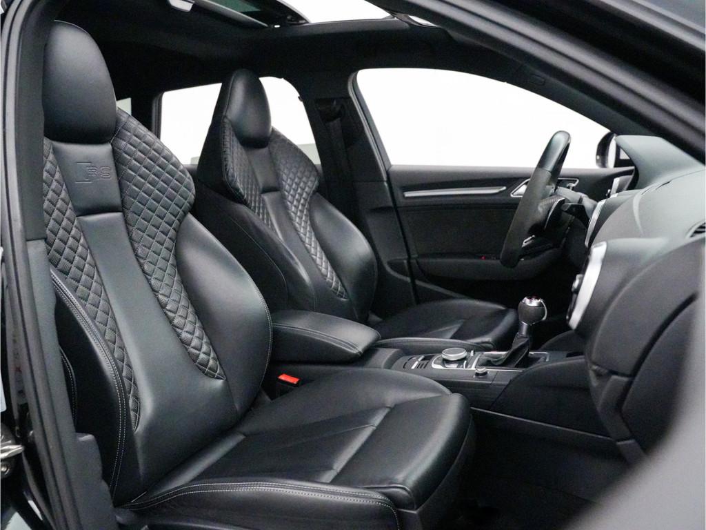 Audi RS3 Sportback 2.5 TFSI 550pk quattro Panoramadak, Carbo, Automaat, Gebruikt, RS3, Met garantie (alle)