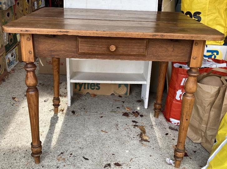 Brocante oud houten tafeltje - tafel met laadje, Antiek en Kunst, Curiosa en Brocante, Ophalen