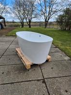 Prachtig ovaal vrijstaand bad en douchewanden showroommodel, Ophalen, Zo goed als nieuw